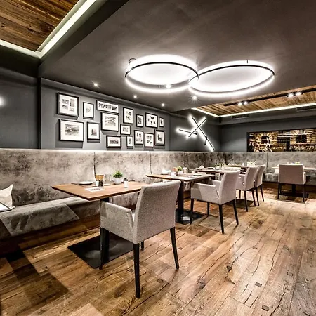 Alpina - Adults Only Hotell