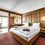 Alpina - Adults Only 4* Зёльден